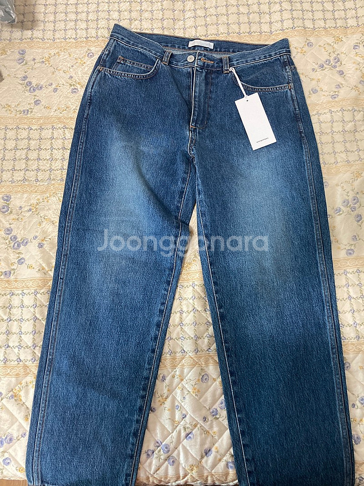 아영상사 테이퍼드 진 블루워시 m사이즈 팝니다.--1