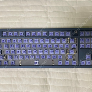 qk80 wk 네이비 팝니다