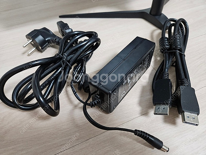 큐닉스 QHD2475 IPS 베젤리스 모니터--3