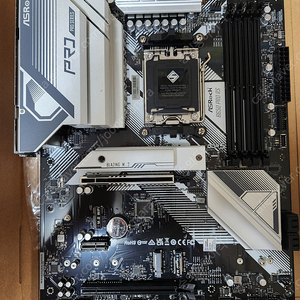 Asrock b650 pro rs 메인보드 팝니다.