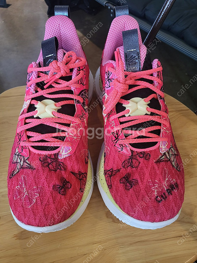 농구화 커리10 중고팝니다.--0