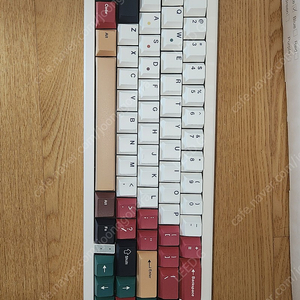 빌드된 GMK67 화이트