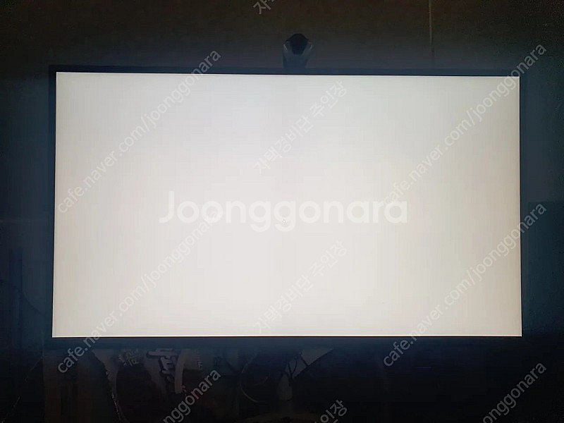 LG 32GQ950 4K 144hz모니터 팝니다--3