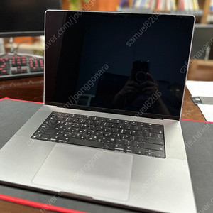 맥북pro m2 pro 16g 512gb (보증 2024년 3월)