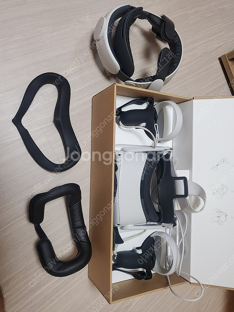 오큘러스 퀘스트2 64g 악세사리포함--0