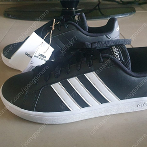 새상품 adidas 아디다스 US 8.5 265 GRAND COURT BASE 운동화