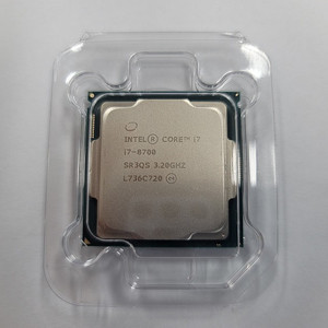 I7-8700 CPU 팜니다.