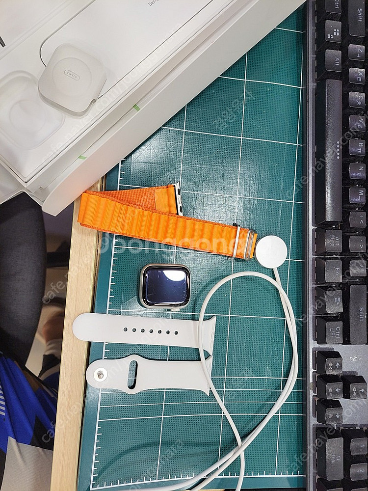 애플워치8 41mm 알루미늄 셀룰러 팝니다--0