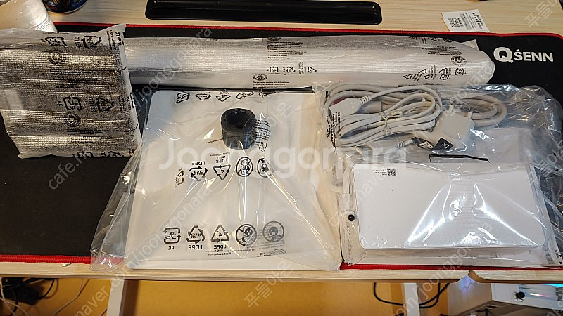 삼성 스마트 23년형 M7 S32CM701 화이트 팜....--1