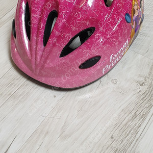 디즈니 프린세스 운동 헬멧(인라인, 스케이트, 자전거 등) 새것
