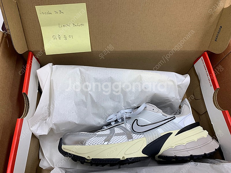 나이키 런테크 v2k 런 서밋 화이트 메탈릭실버 235--0