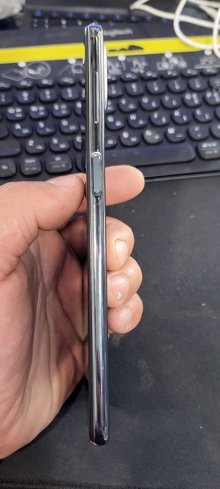 갤럭시 퀀텀3 특A급 팝니다--3