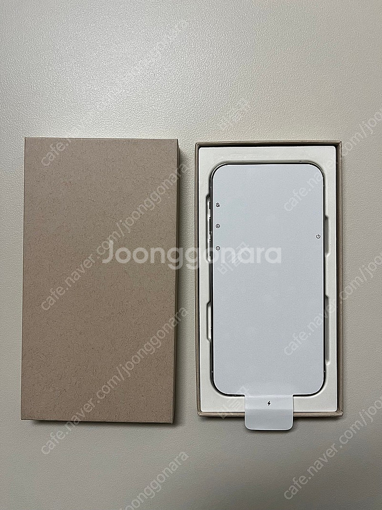 아이폰12프로 256GB 실버 리퍼 후 미사용 새폰--0
