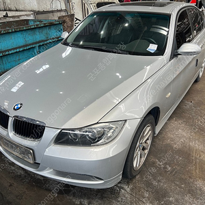 BMW E90 E바디 320i 부품차 각개합니다 앞범퍼,뒷범퍼,휀다,운전석 조수석 헤드라이트,후미등,테일램프,내장재,도어트림,오디오,에어컨,핸들,컵홀더,트렁크,시트,사이드미러