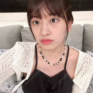 앤디아더 안유진 가디건 m사이즈