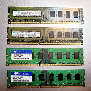 메모리 팝니다 (택포) DDR3 4*2 , 2*2 PC용 메모리 , DDR3 4g 2개 노트북 메모리 팝니다