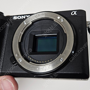 SONY 소니 a6400 블랙 풀박스 3대 팝니다 - 각 7000, 1500, 100컷