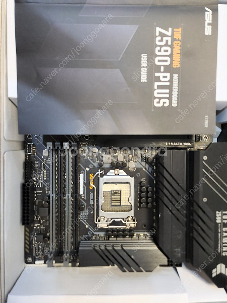 asus z590 tuf팝니다.--0