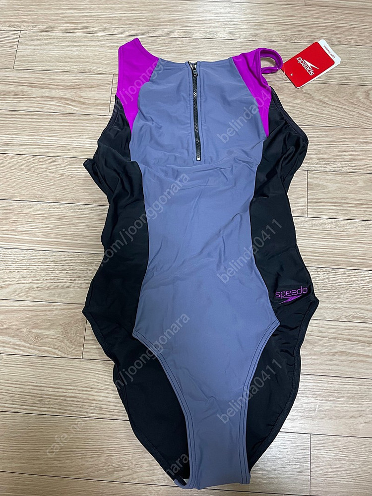 스피도 여성수영복 앞지퍼스타일 미입수 새상품 38사이즈,36사이즈 택포6만원 이미지