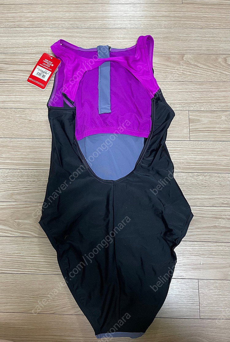 스피도 여성수영복 앞지퍼스타일 미입수 새상품 38사이즈,36사이즈 택포6만원 이미지