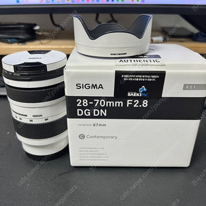 시그마 C 28-70 F2.8 DG DN 렌즈 팝니다.