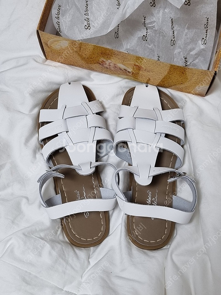 솔트워터 샤크 화이트 7w9 새상품--0