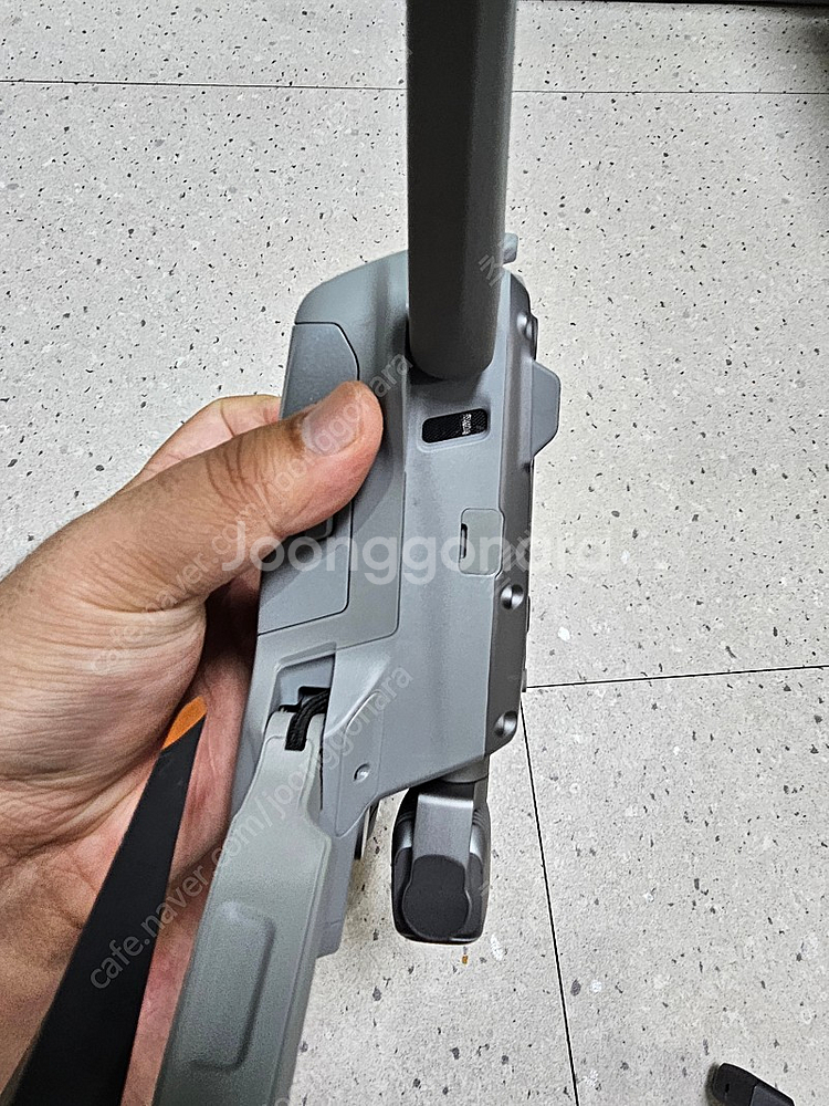 DJI AIR2S 플라이모어 콤보 팝니다. 매빅에어2S (케어 리프레쉬 25년 2월까지)--2