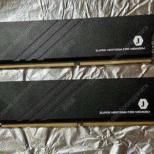 에센코어 흑금치 5600 ddr5 램 16gb x2 팝니다