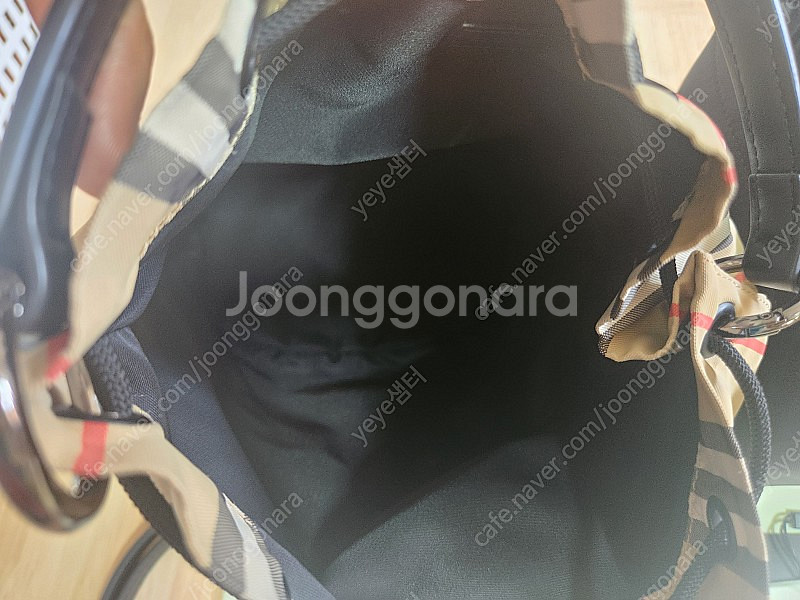 버버리 포이베 정품(숏핸들,스트랩,이너백2포함)--7