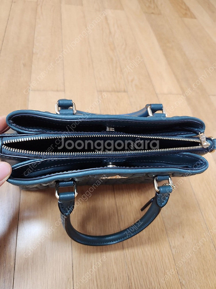 코치 미니 세이지 퀼팅 토트백--1