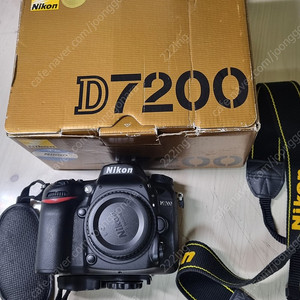 니콘 D7200 풀박스 S급 판매합니다.