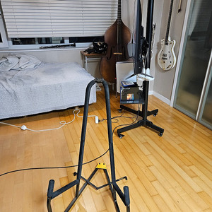 허큘레스 HERCULES DS590B 더블베이스 스탠드 5만원에 팝니다.