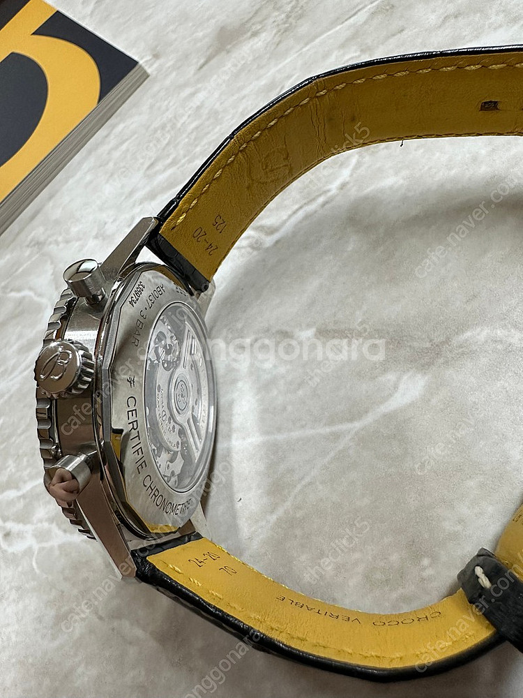 브라이틀링 네비타이머 검판 46mm 팔아요 760--3
