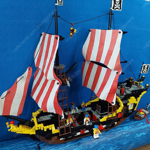 레고 6285 올드 카리브의 해적선 판매합니다.
