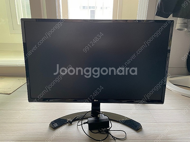 LG 24인치 데스크탑 모니터 저렴하게 판매합니다--0