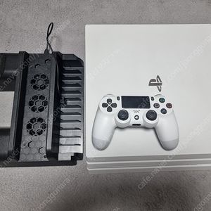플스4 프로 ps4 pro (7218b) 팝니다