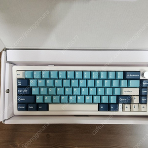 GMK67 3모드 유무선 커스텀 키보드 팝니다