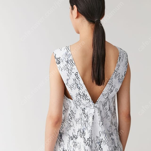 cos organic cotton printed sleeveless top / 코스 프린티드 슬리브리스 탑 38