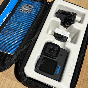 고프로 11 GoPro HERO 11 Black 기본 구성 거이 새제품 팝니다