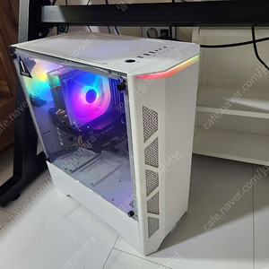 컴퓨터 본체 i5 11400F 10세대.32인치 모니터 2대.책상.의자.스피커