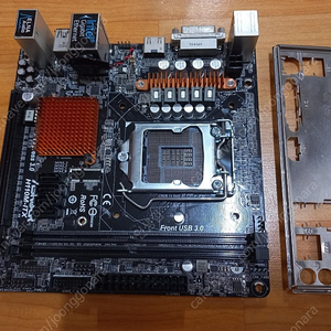 ASRock H110M-ITX 보드