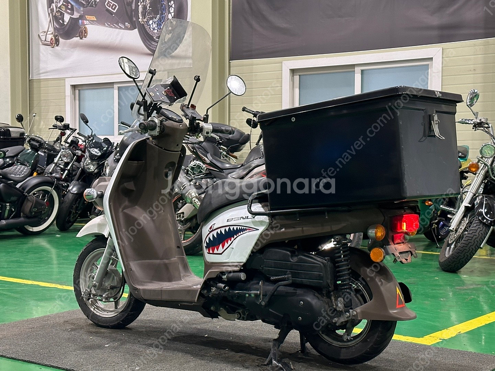 [판매] 혼다 벤리110 2018년형 완벽상태 화이트차량 판매합니다.--2