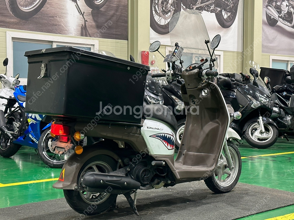 [판매] 혼다 벤리110 2018년형 완벽상태 화이트차량 판매합니다.--3