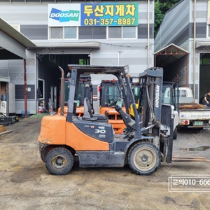 [지게차] 두산 3톤 중고지게차 판매 / 사이드쉬프트 D30S-5