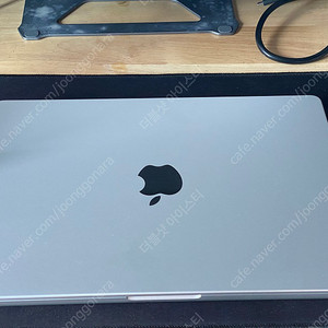 맥북프로 M2 max 14인치 (32GB, 1TB) 풀박스 325만 판매합니다.