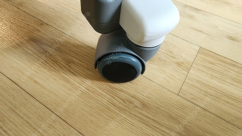 시디즈 mitto 초등학생 아동 의자판매--4