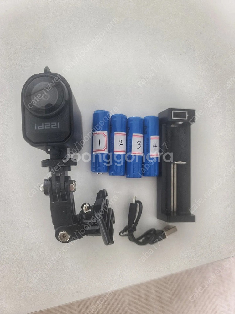id221 c2 액션캠 + 배터리4개--1