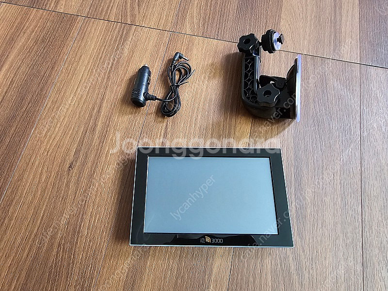 네비게이션 파인드라이브 IQ 3D 3000팝니다--1