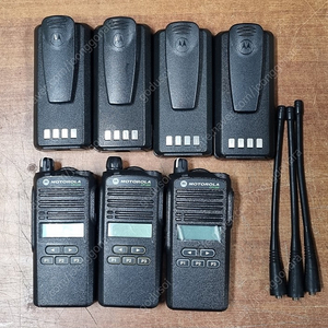 [중고무전기] 모토로라 CP1300, UHF 400MHz 3대 올립니다.