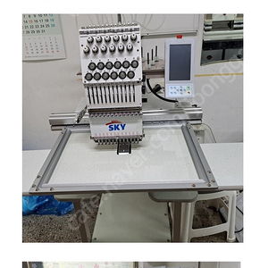 공업용 12컬러(12침) 컴퓨터 자수기 판매합니다.